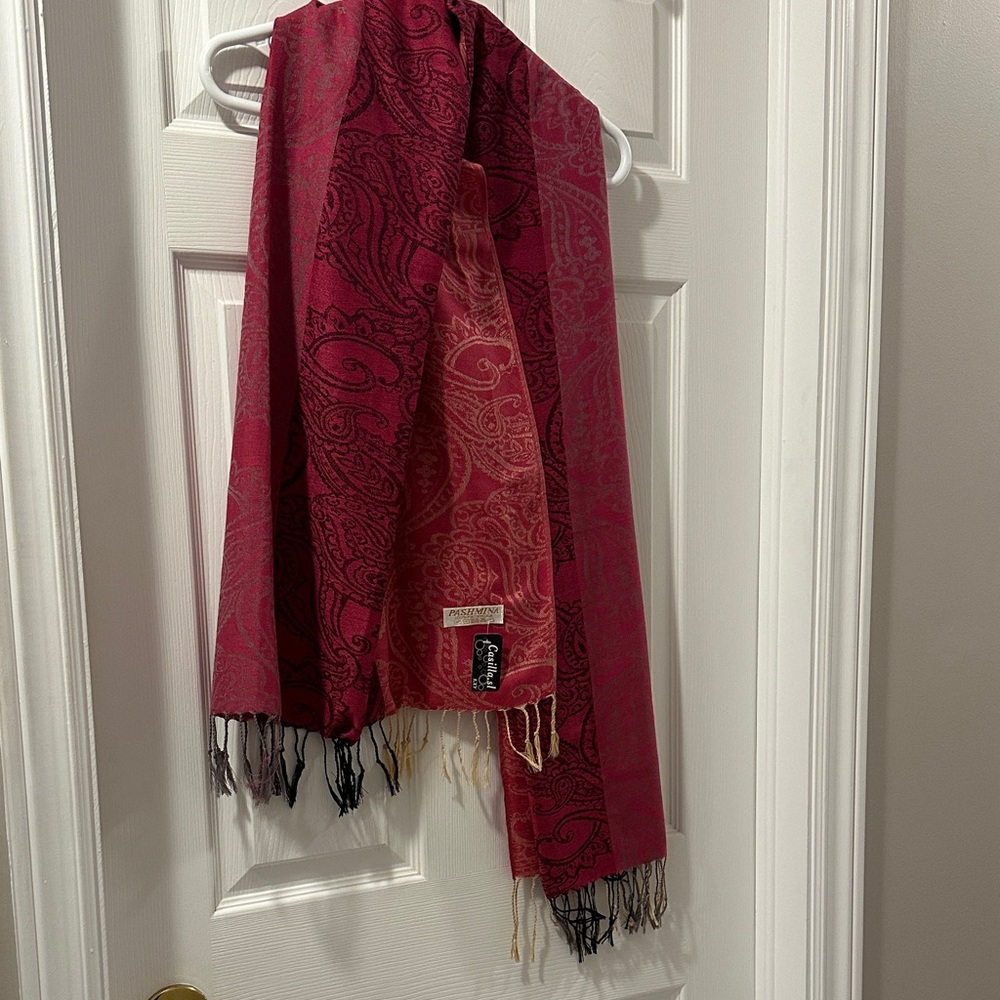 PASHMINA Pink and Black Paisley Scarf with Fringe NWT